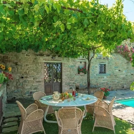 In Mit Terrasse- Garten Und Grill By Interhome Apartamento Cortona