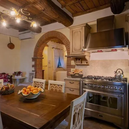 Apartamento In Mit Terrasse- Garten Und Grill By Interhome Cortona