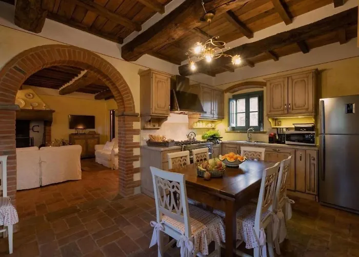 In Mit Terrasse- Garten Und Grill By Interhome Apartamento Cortona